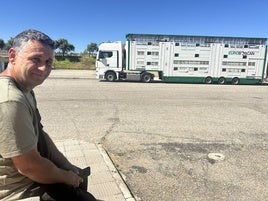 Un mercado en casi dos camiones y «la vaca más grande que he visto»