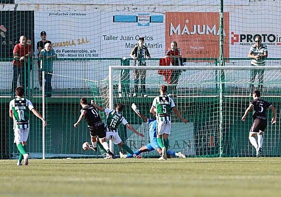 Imagen del encuentro entre el Salamanca CF UDS y Guijuelo la campaña pasada.