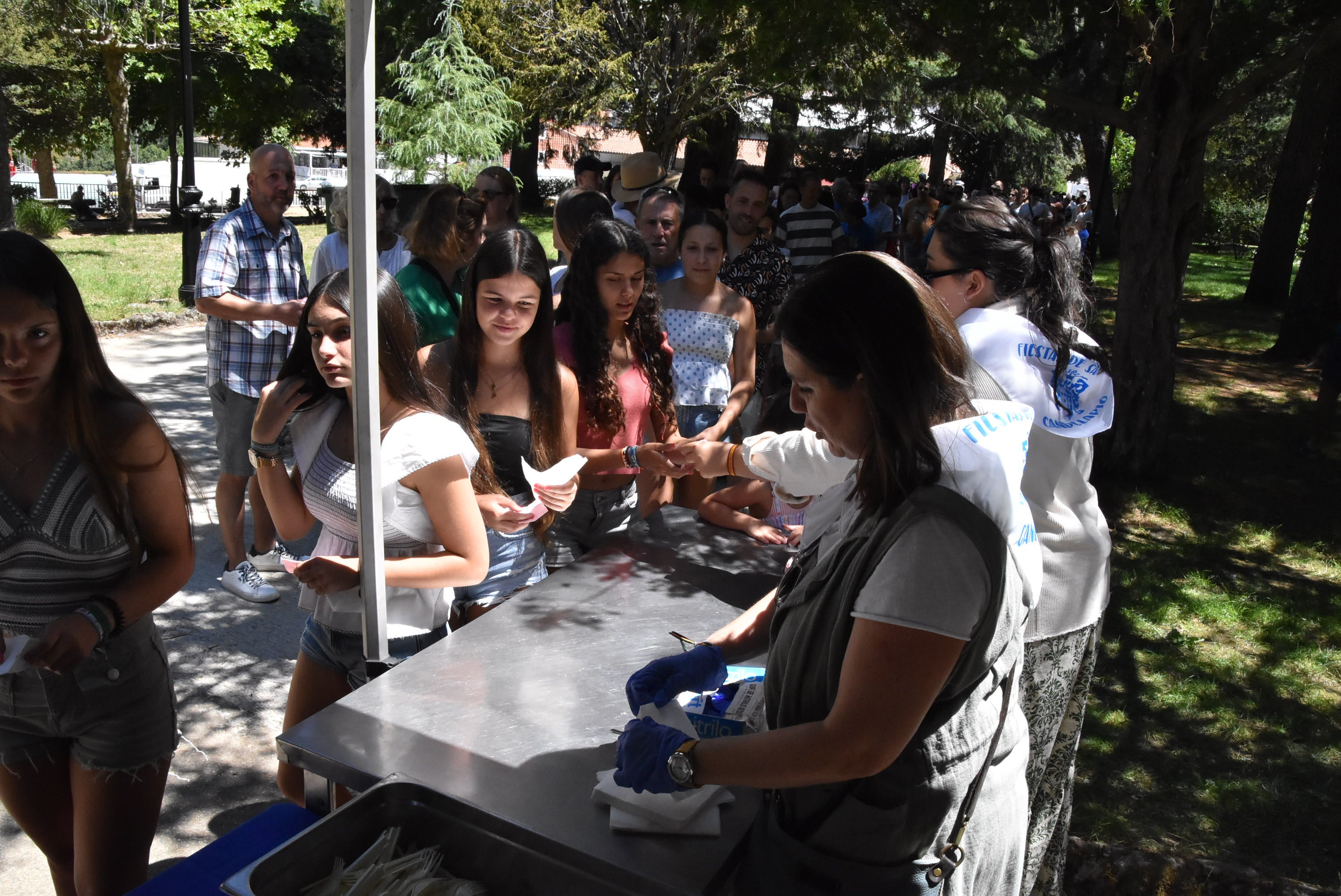 Candelario pone sabor a las fiestas de Santa Ana