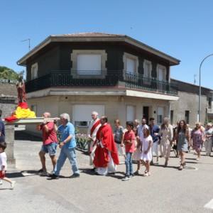 Fuentes de Oñoro celebra Santiago Apóstol y reconoce los 25 años de sacerdocio de su párroco