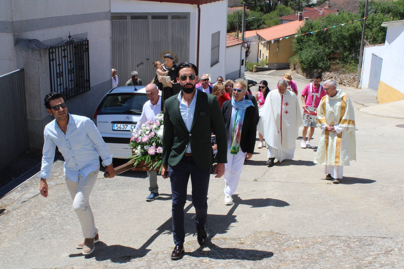 Frades de la Sierra honra a San Antonio