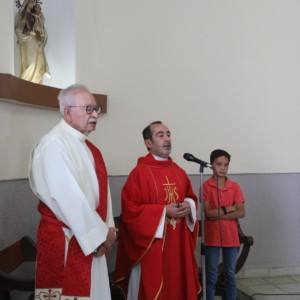 Fuentes de Oñoro celebra Santiago Apóstol y reconoce los 25 años de sacerdocio de su párroco