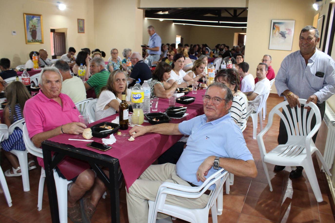 Frades de la Sierra disfruta de sus fiestas con buen sabor