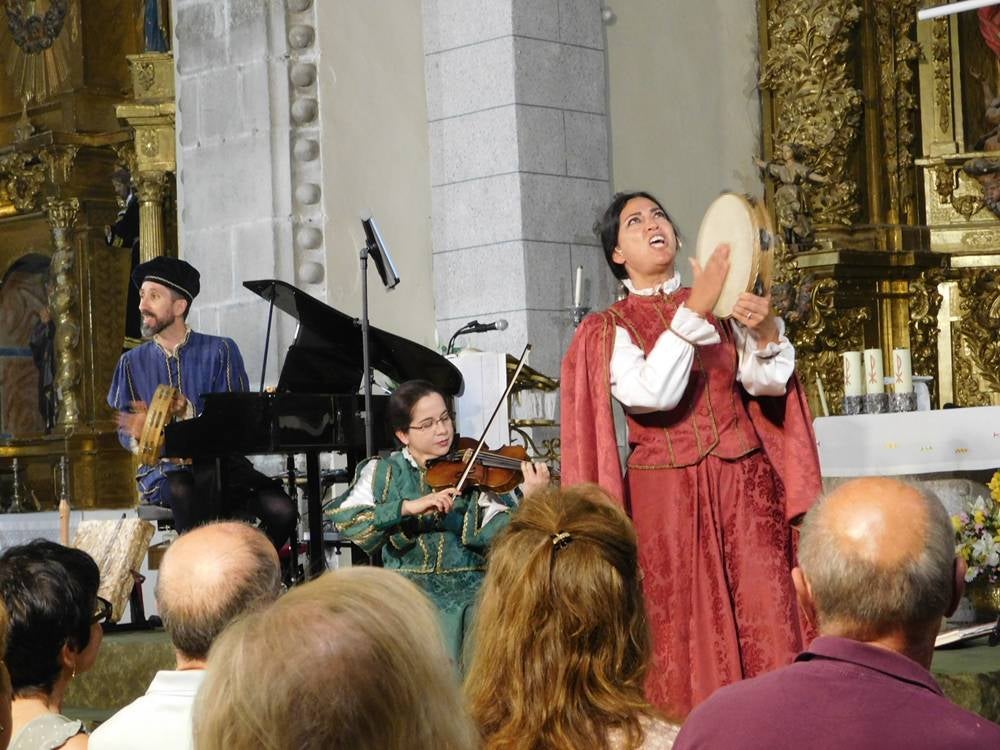 “Arcos y Ecos” llenó de energía la iglesia de Rágama