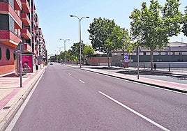 Avenida Jesús Arambarri, una de las arterias principales del barrio Puente Ladrillo.