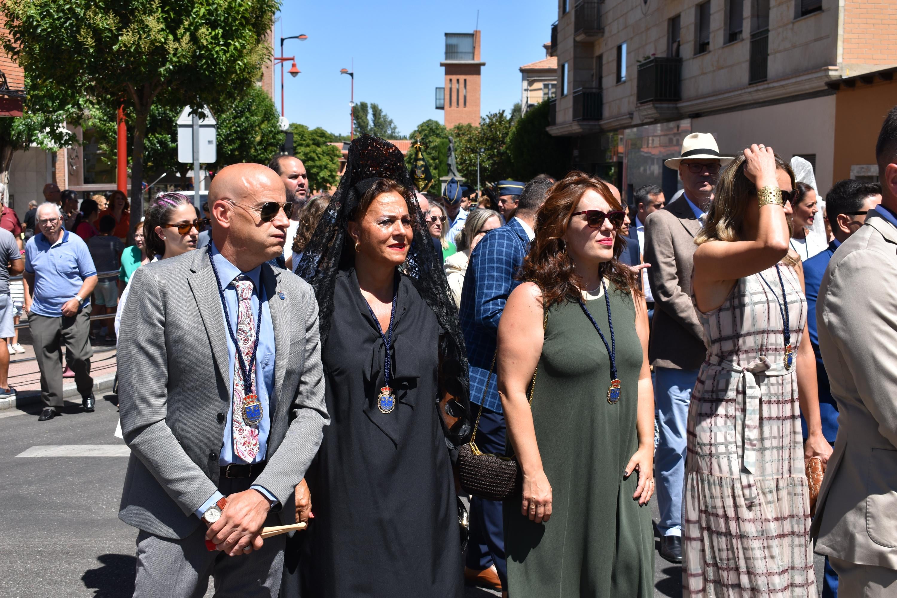 Santa Marta honra a su patrona entre música y mantillas