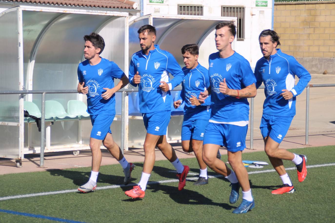 El Guijuelo y el Santa Marta ya están en marcha