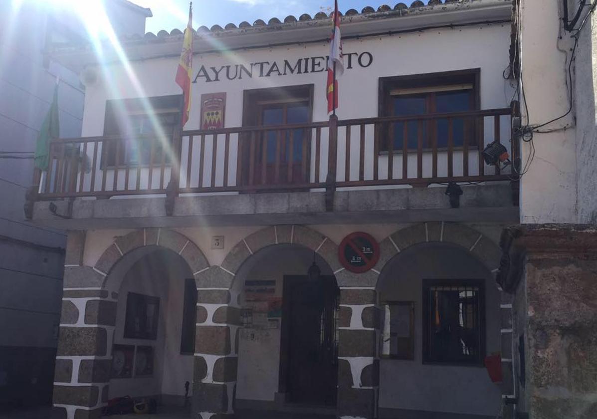 Imagen del Consistorio de Puerto de Béjar.