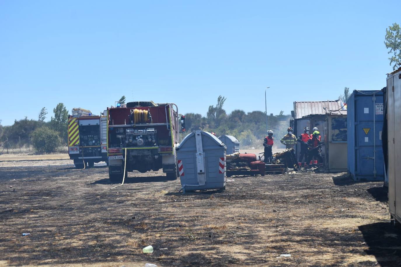 Así han quedado las casetas de las peñas de Santa Marta afectadas por el incendio