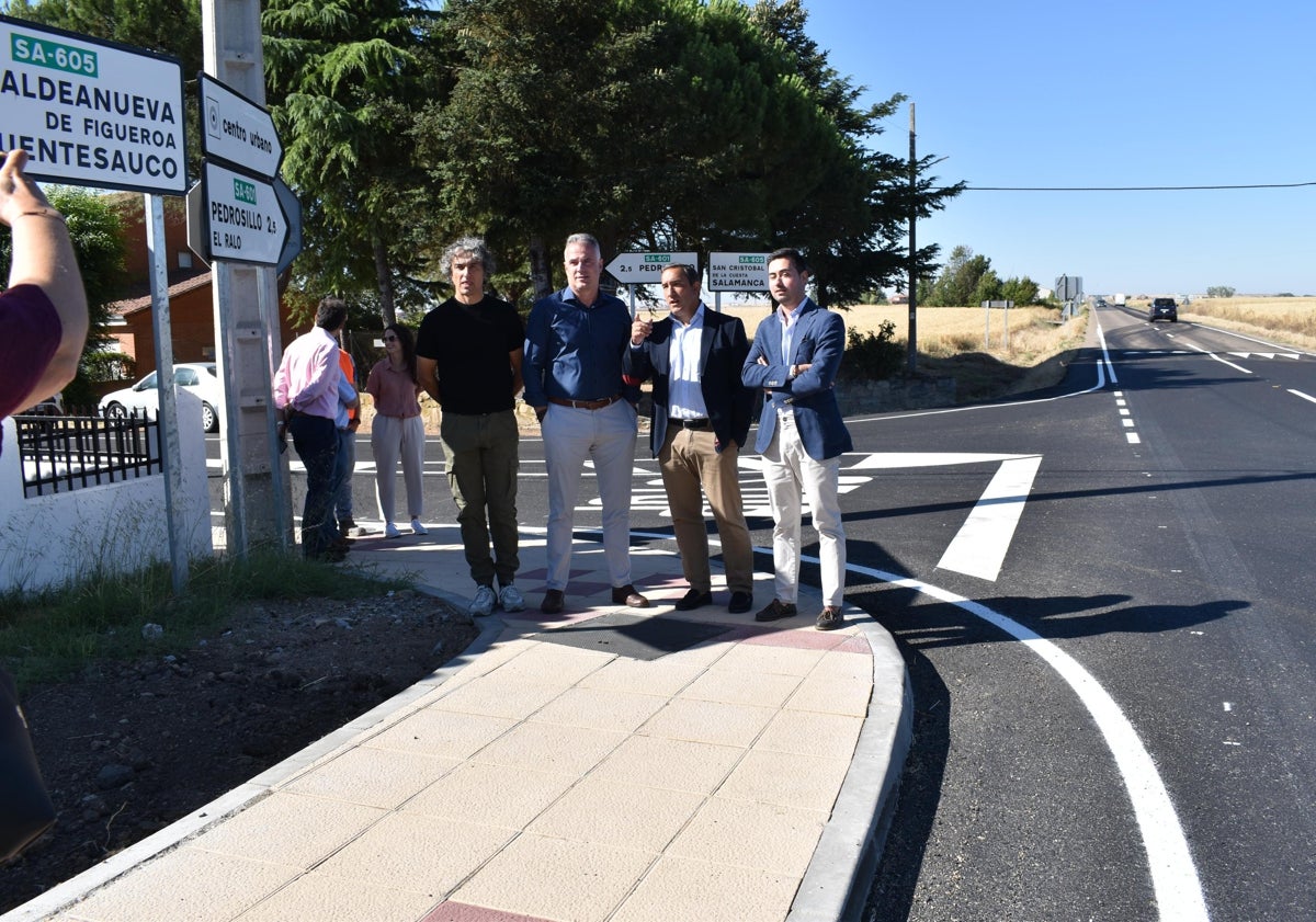 Imagen principal - La Junta transforma con 869.000 euros las travesías de cuatro municipios de la provincia para hacerlas más seguras y accesibles