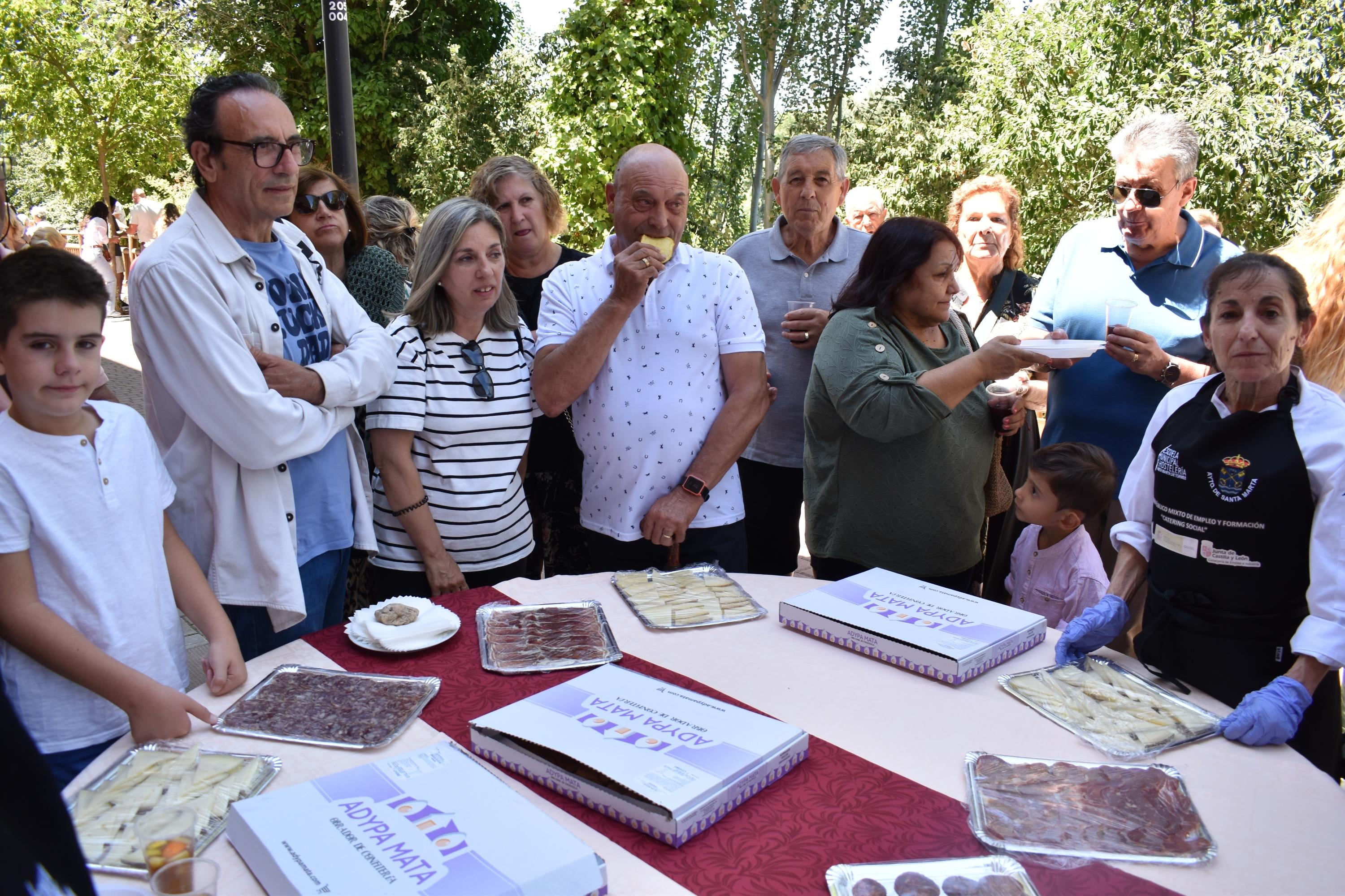 Más de 100 litros de sangría en el día más esperado en Santa Marta de Tormes