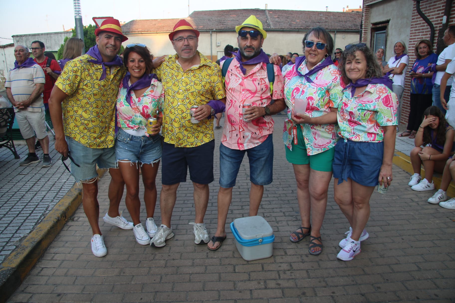 Mil pañoletas, pregón y disfraces en la fiesta de San Cristóbal de la Cuesta