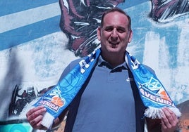 Loren González, junto al pabellón de Würzburg.