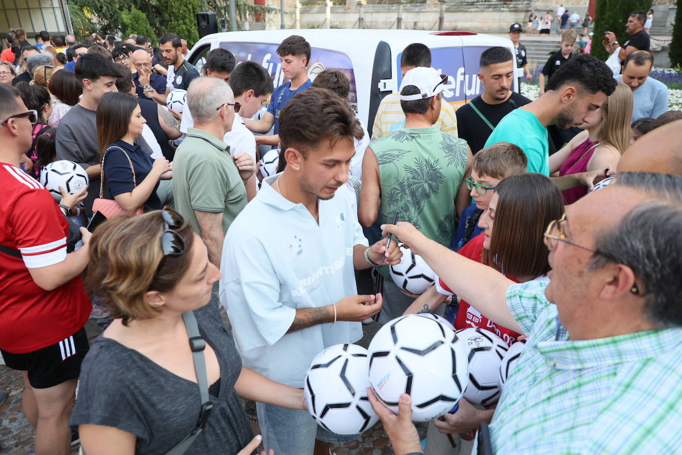 Locura por Unionistas en la plaza de Anaya