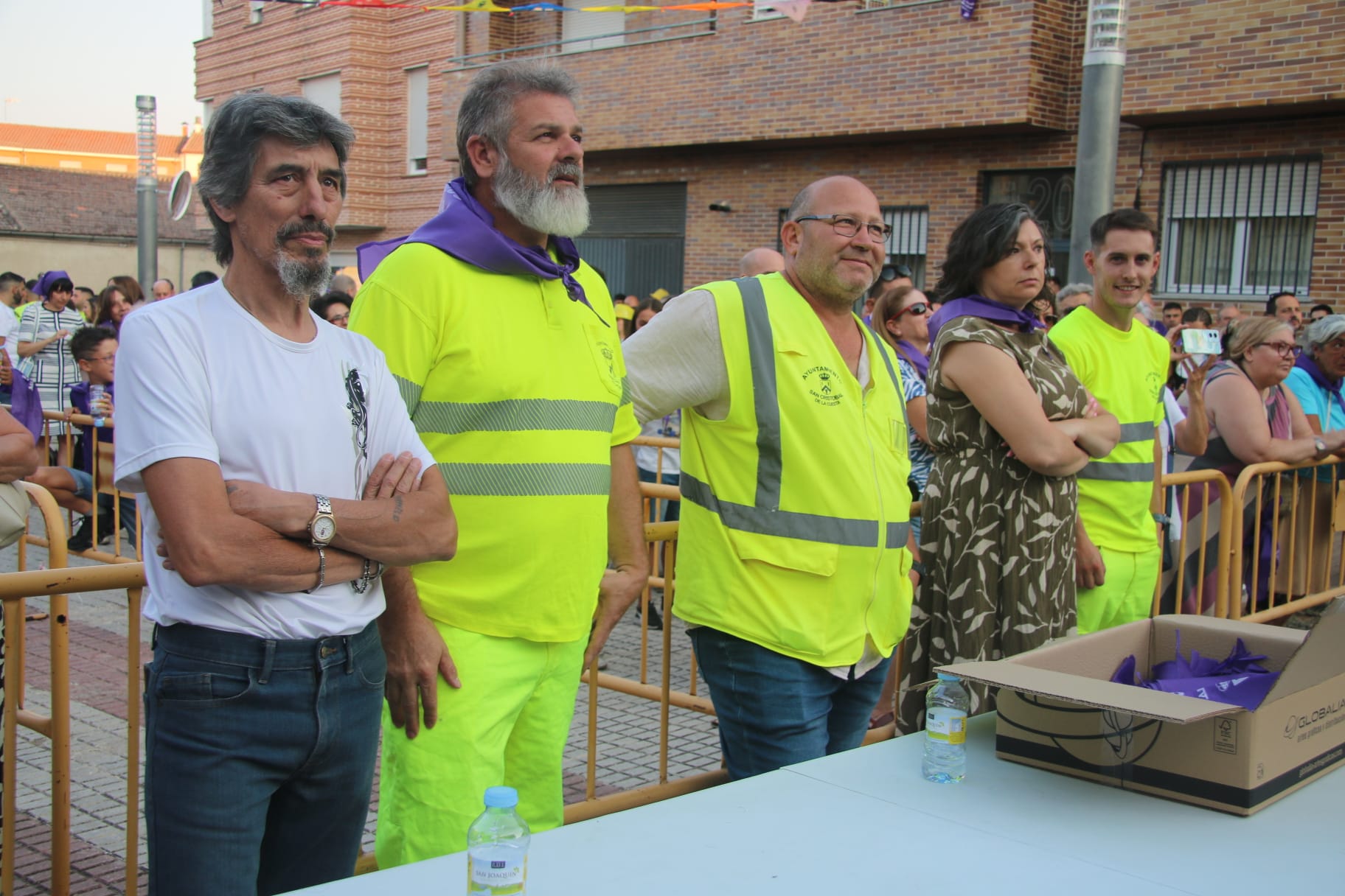 Mil pañoletas, pregón y disfraces en la fiesta de San Cristóbal de la Cuesta