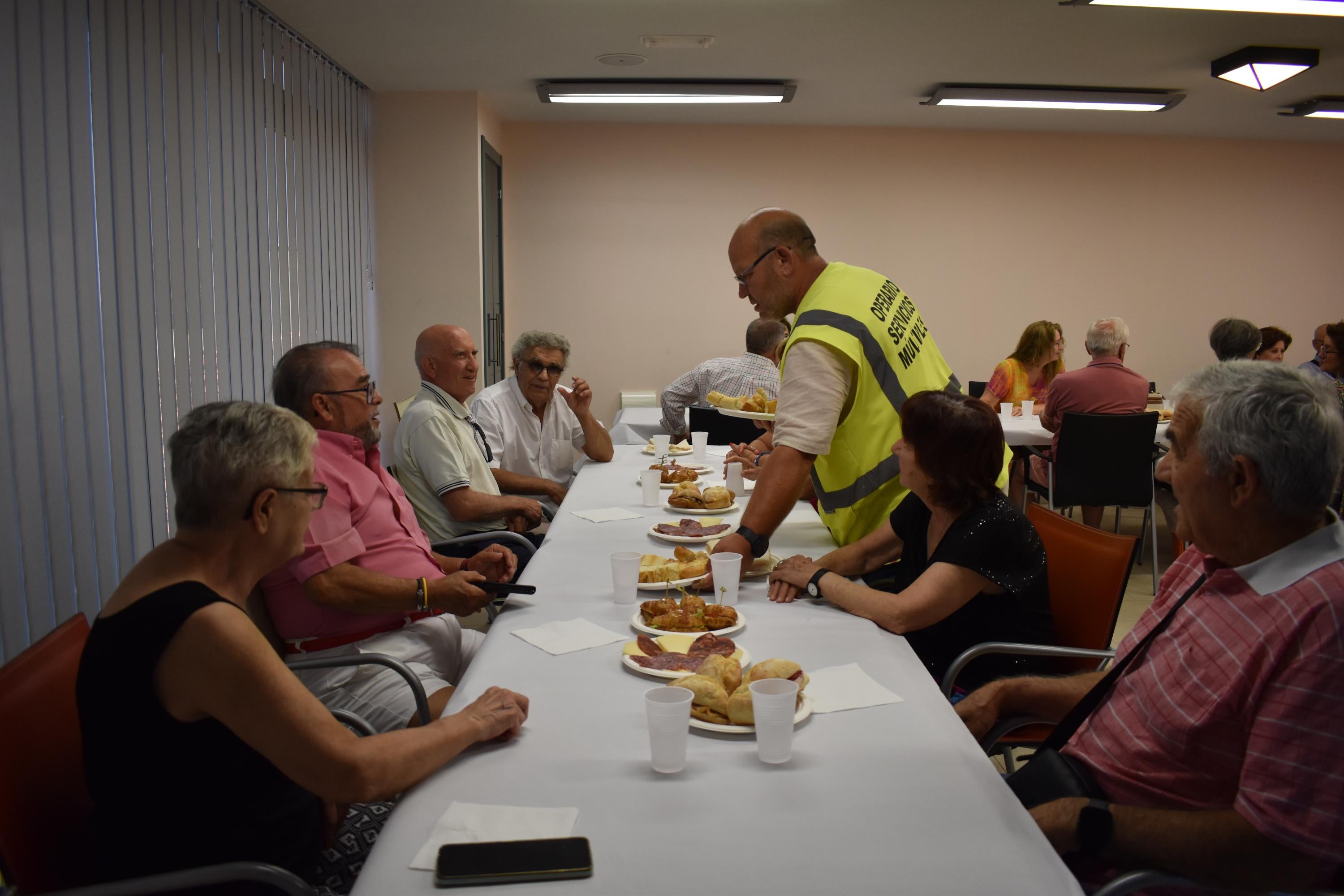 San Cristóbal de la Cuesta, volcado con sus mayores