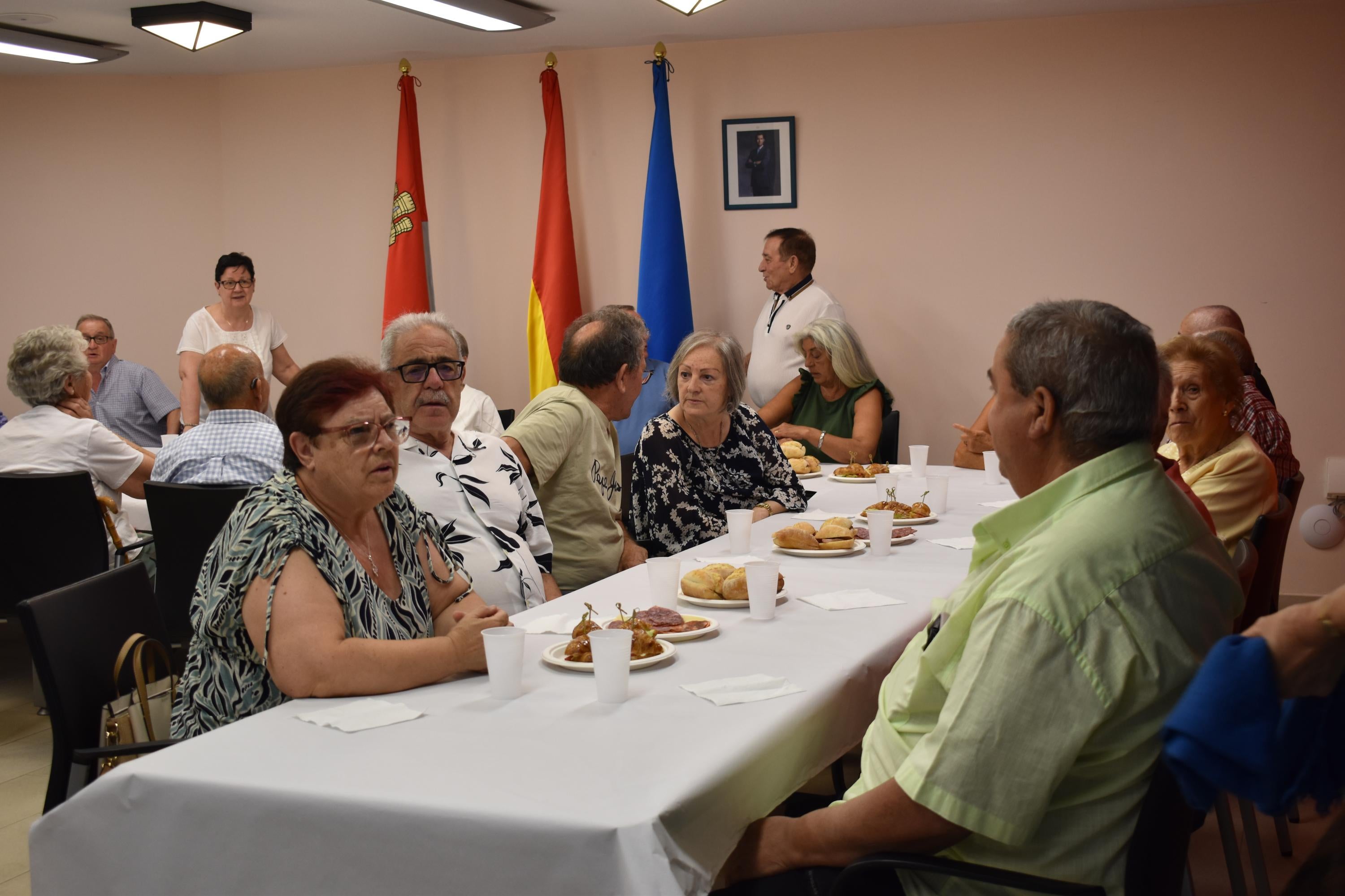 San Cristóbal de la Cuesta, volcado con sus mayores