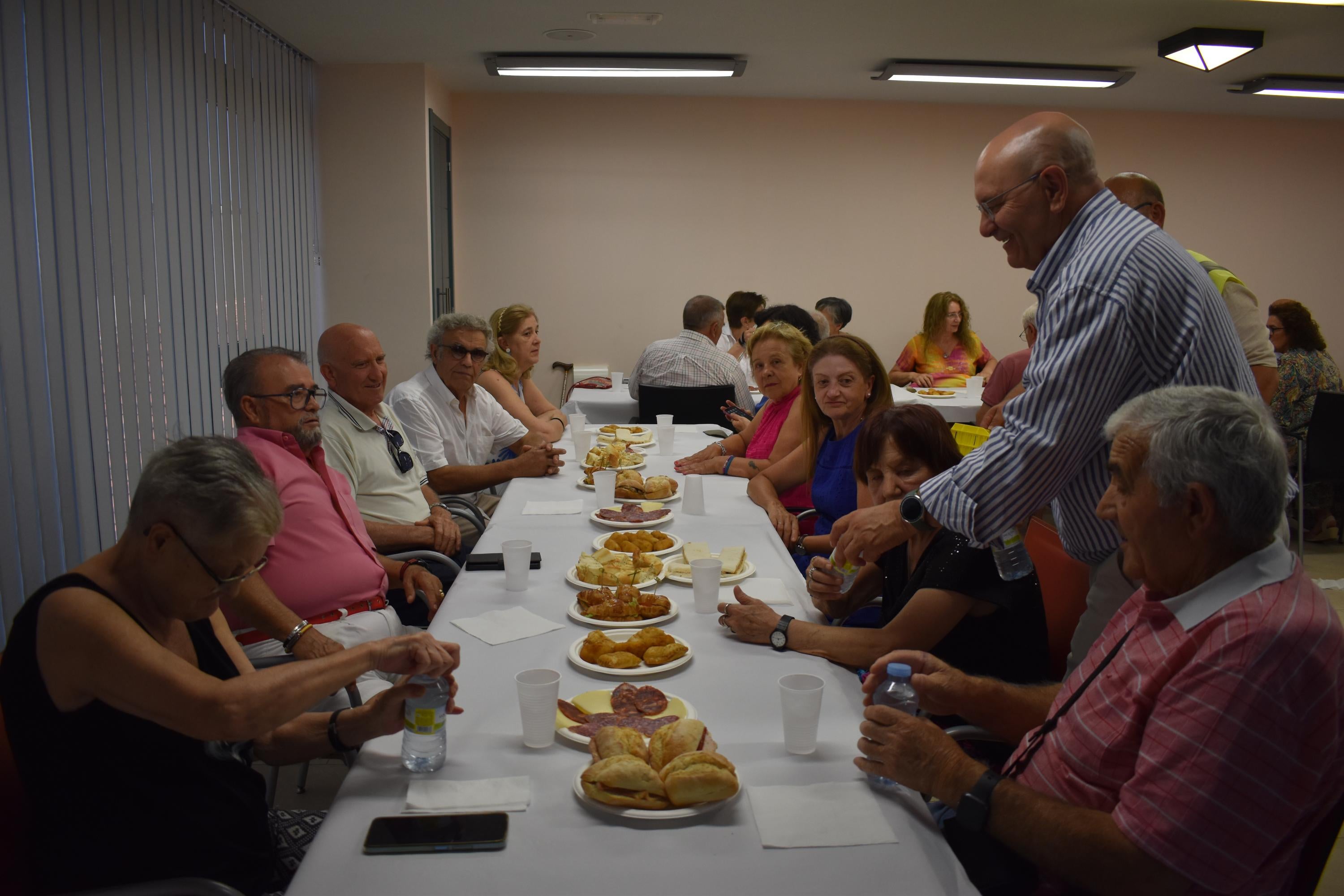 San Cristóbal de la Cuesta, volcado con sus mayores
