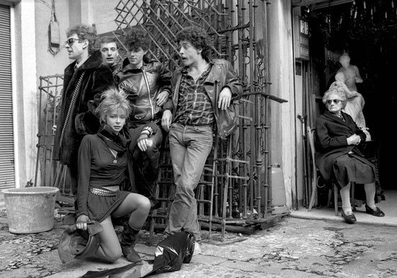 Una imagen icónica de los años 80 del siglo XX sobre la movida madrileña.
