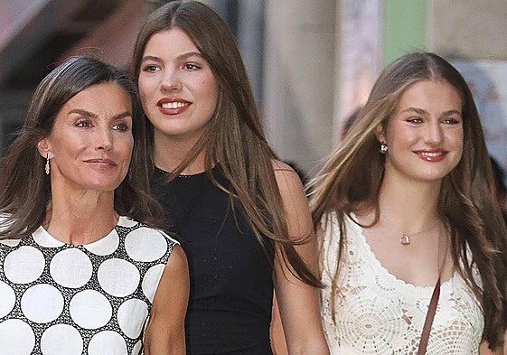 La Reina Letizia, la Princesa Leonor y la Infanta Sofía llegan al cine.
