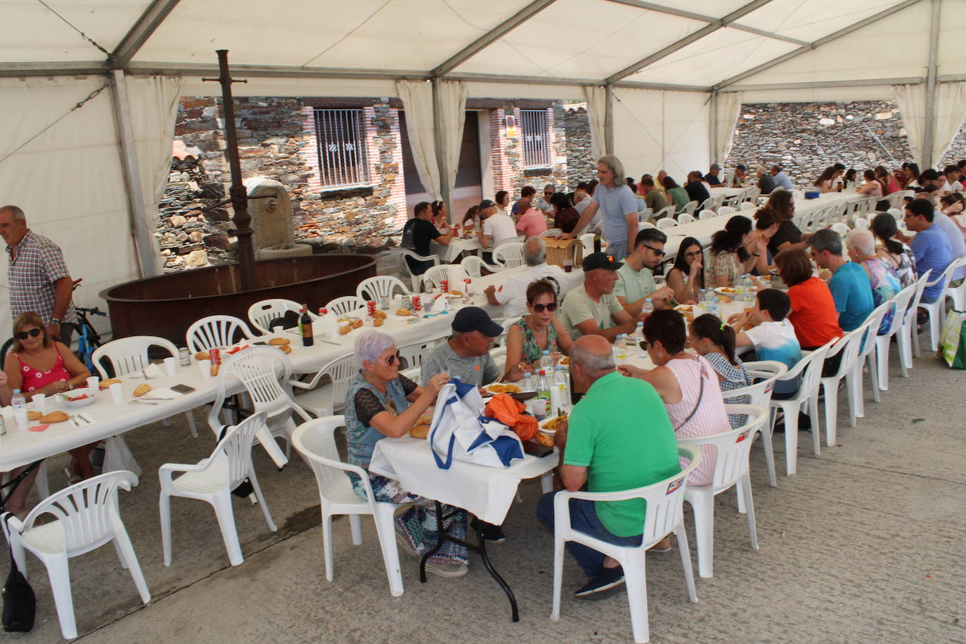 Salvatierra de Tormes disfruta de su comida festiva