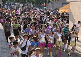 Multitudinario desfile de peñas del año pasado.
