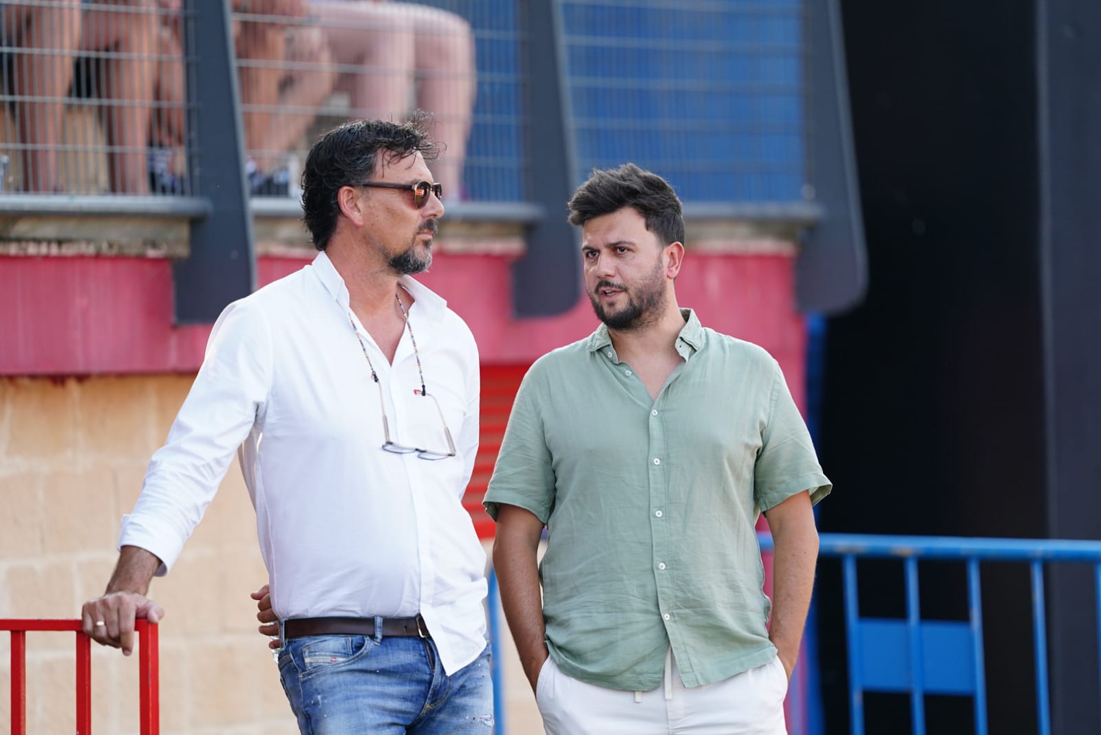 Llenazo y gran ambiente en el San Casto