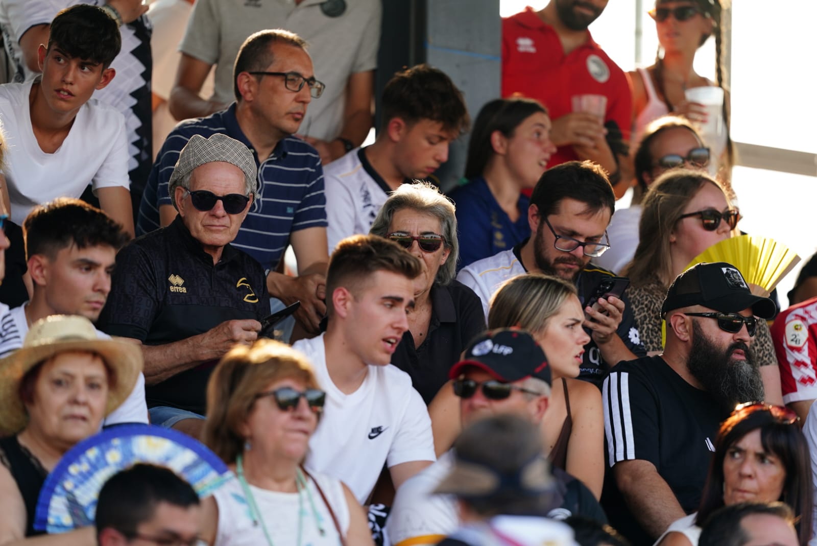 Llenazo y gran ambiente en el San Casto