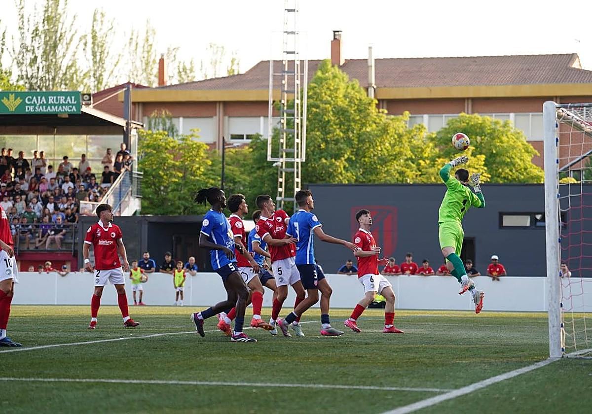 Imagen del choque entre Santa Marta y Unionistas.