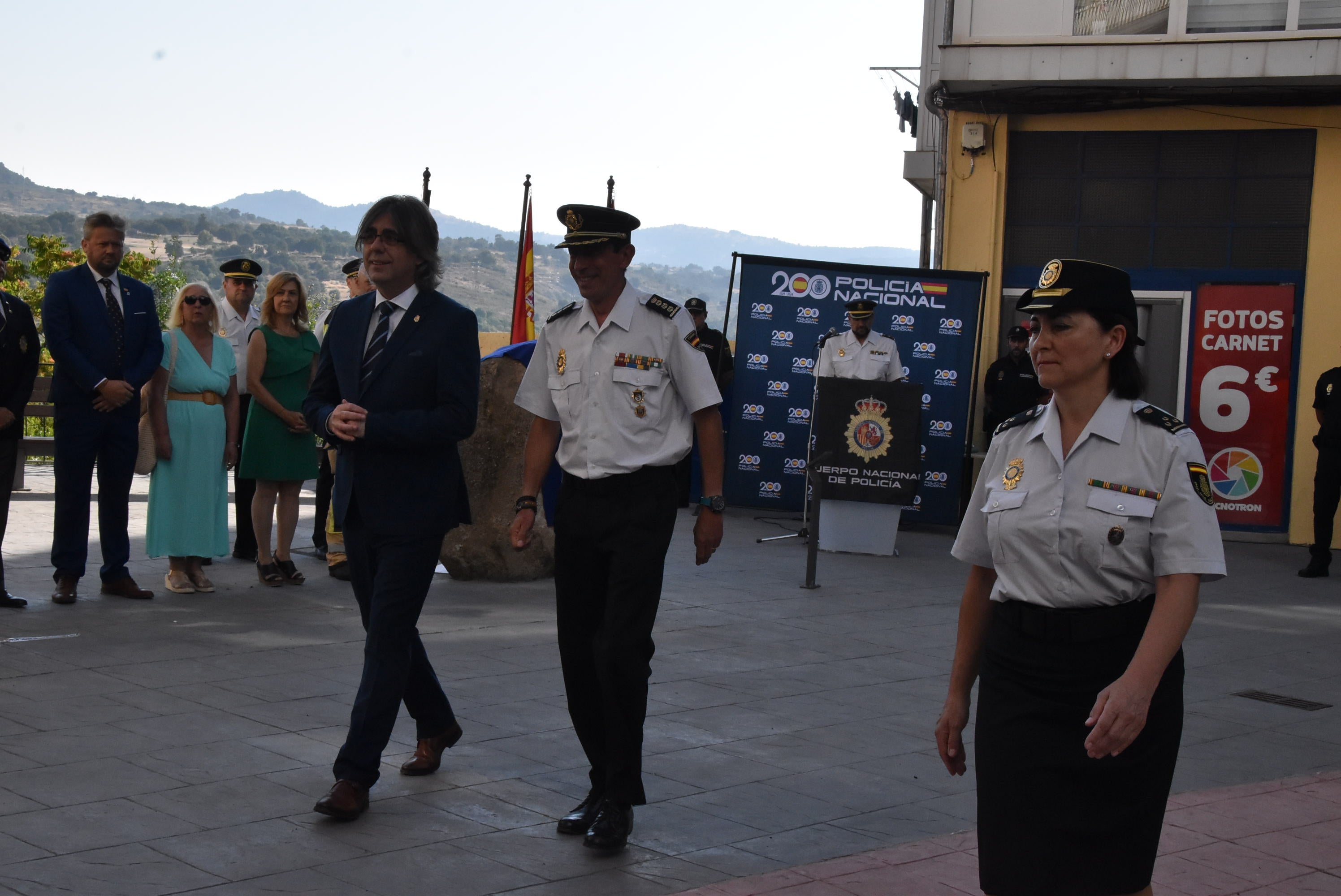 Béjar conmemora el 200 aniversario de la Policía Nacional con un homenaje