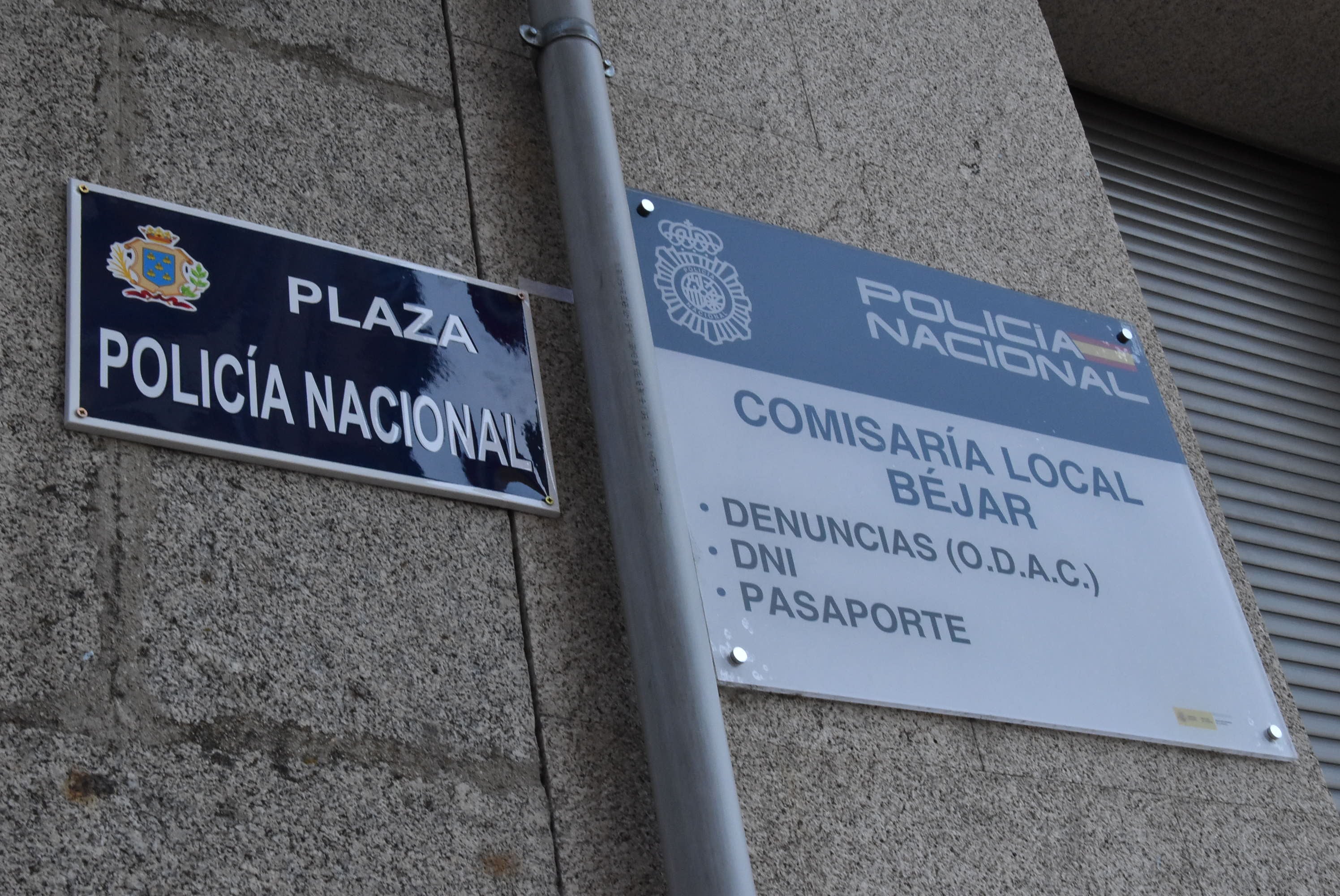 Béjar conmemora el 200 aniversario de la Policía Nacional con un homenaje