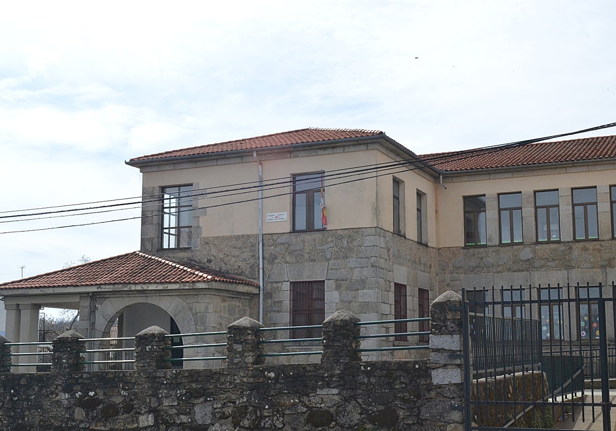 Exterior del colegio de Infantil y Primaria Sierra de Francia de La Alberca.