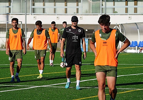 Oriol Riera, a los mandos de una sesión de entrenamiento.