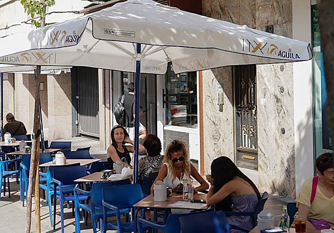 La terraza del bar Okey.