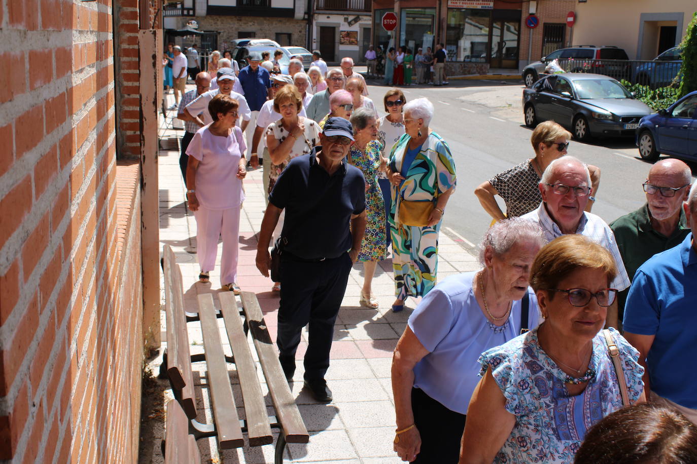 Animado día festivo para los mayores de Linares de Riofrío