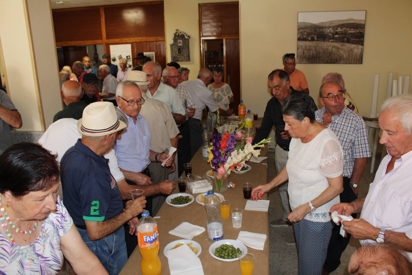 Animado día festivo para los mayores de Linares de Riofrío