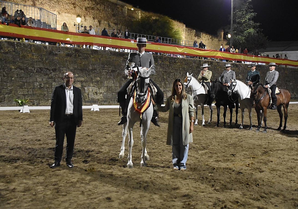 Doma vaquera en el foso de la Puerta del Sol.