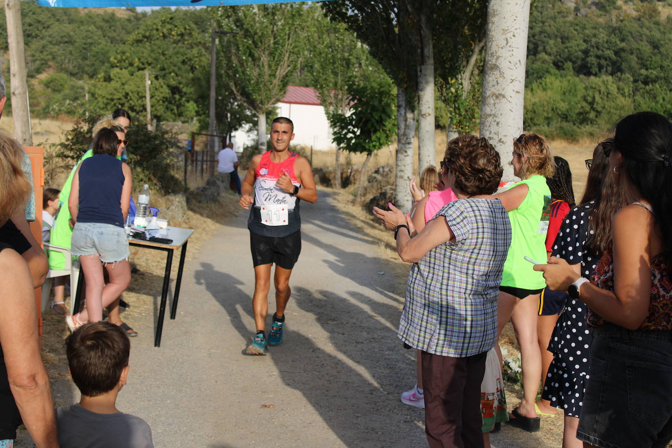 El deporte se suma a la fiesta en Sanchotello