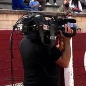 Cámara de televisión en una plaza de toros.