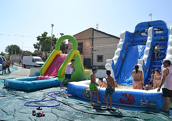 Los hinchales han ayudado a combatir las altas temperaturas