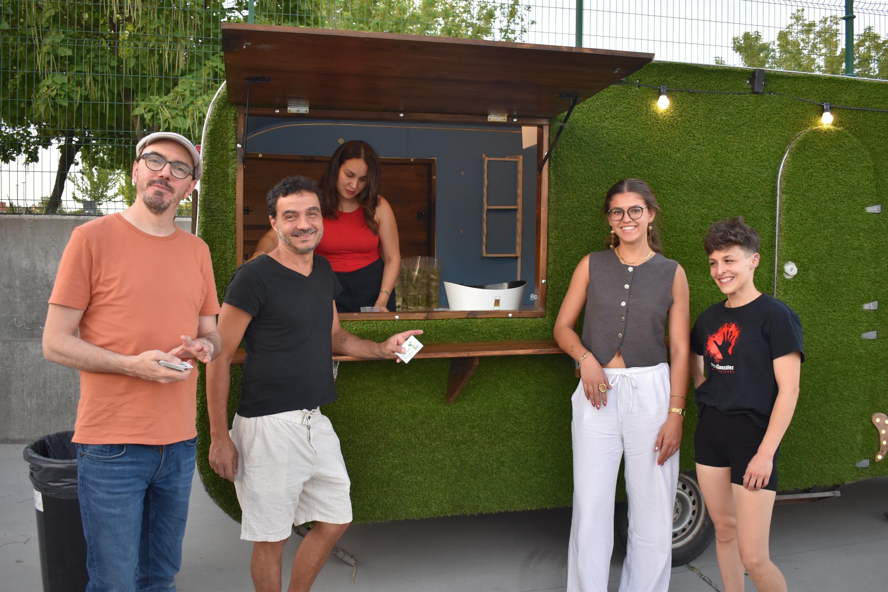 Aldeatejada disfruta de la I Feria de Food Trucks