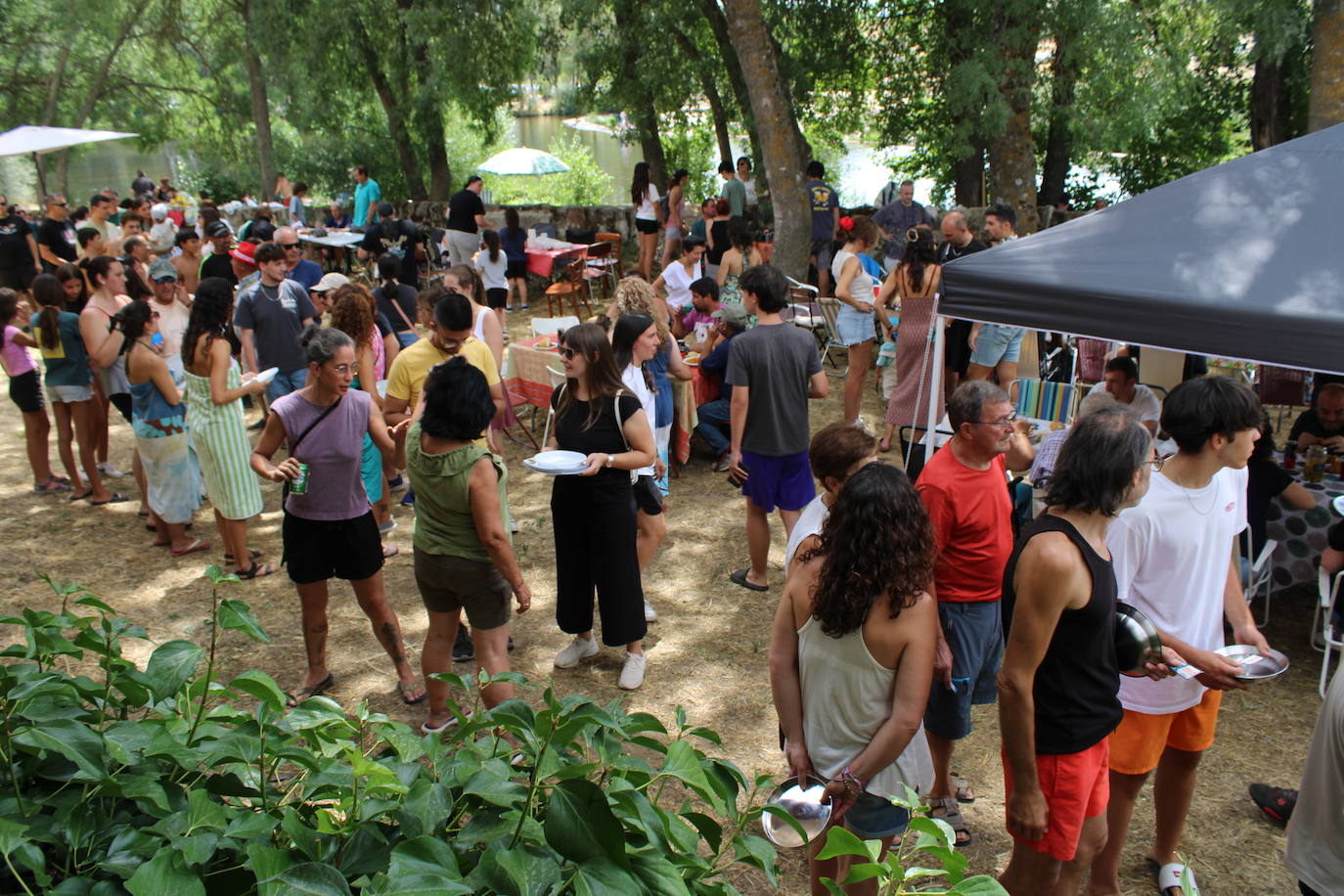 Sabrosa paella junto a las aguas del Tormes