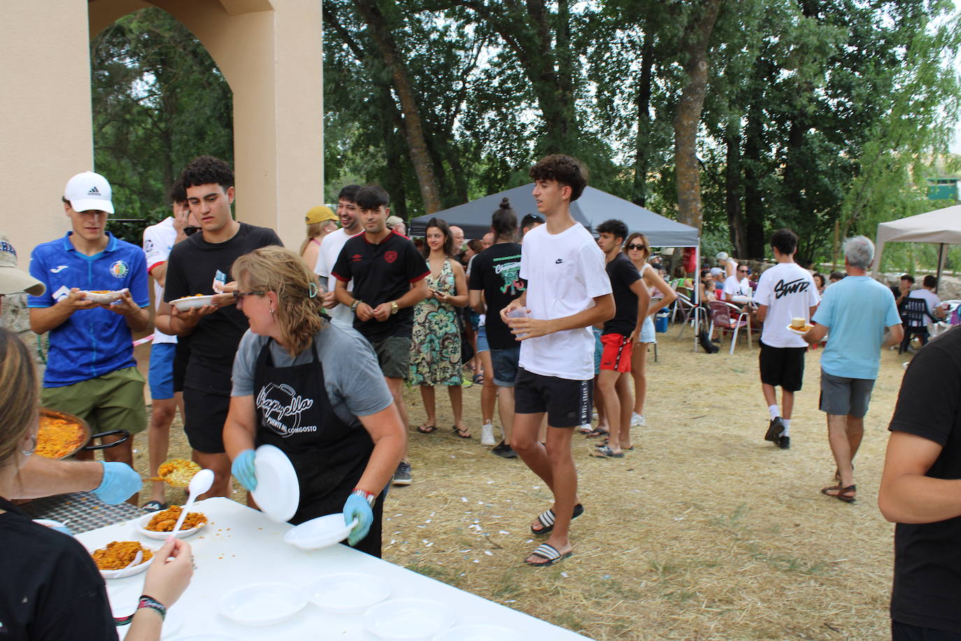 Sabrosa paella junto a las aguas del Tormes