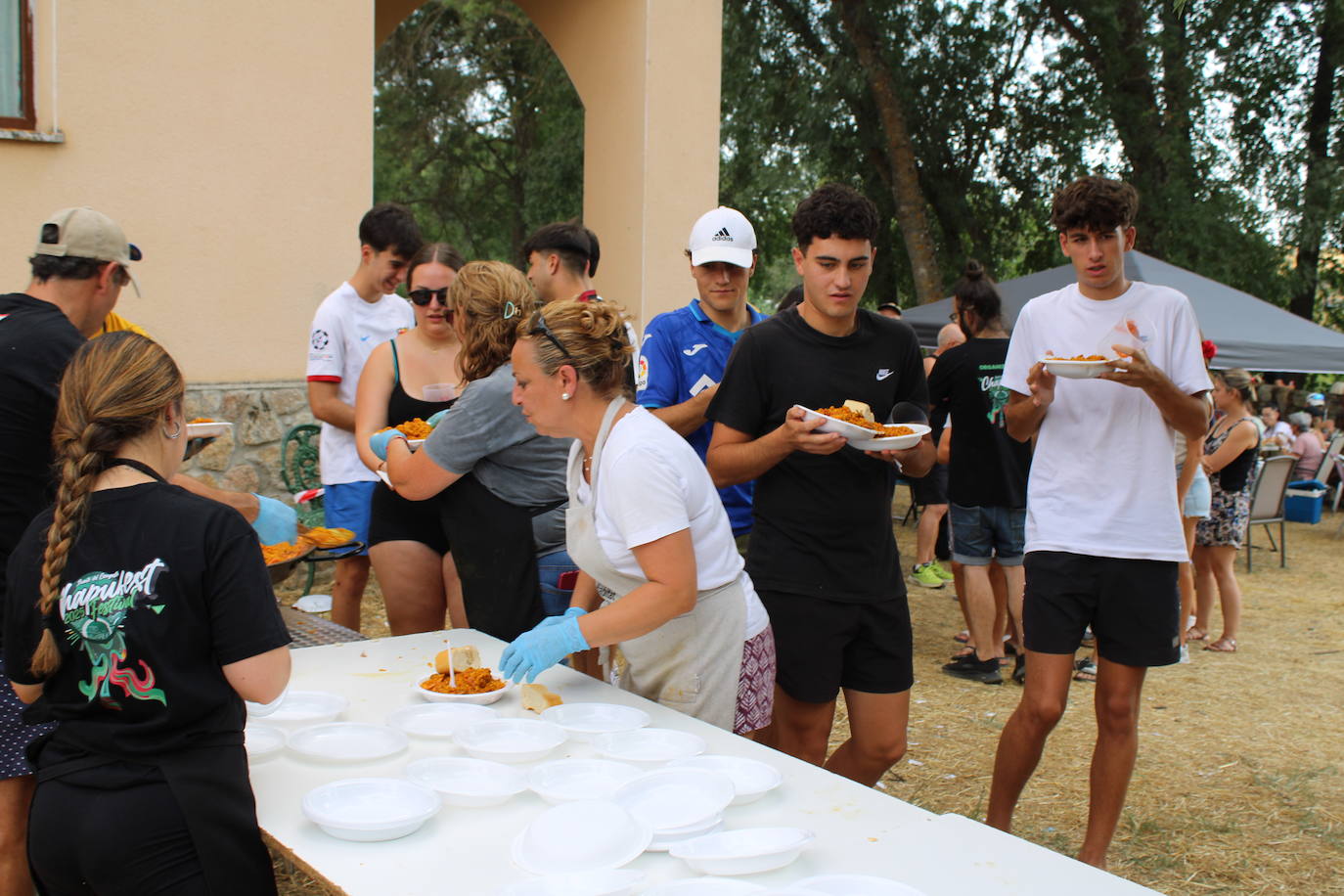 Sabrosa paella junto a las aguas del Tormes