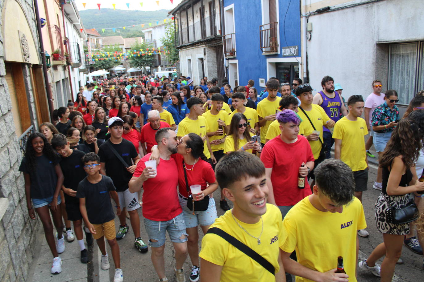 Las peñas de Linares disfrutan ya de las fiestas