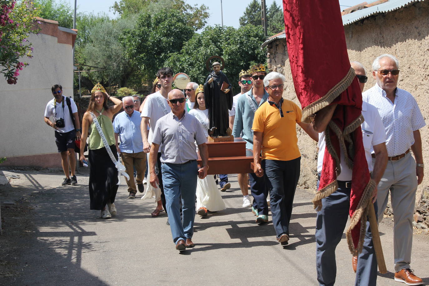 San Benito marca el cénit de las fiestas en Saelices el Chico