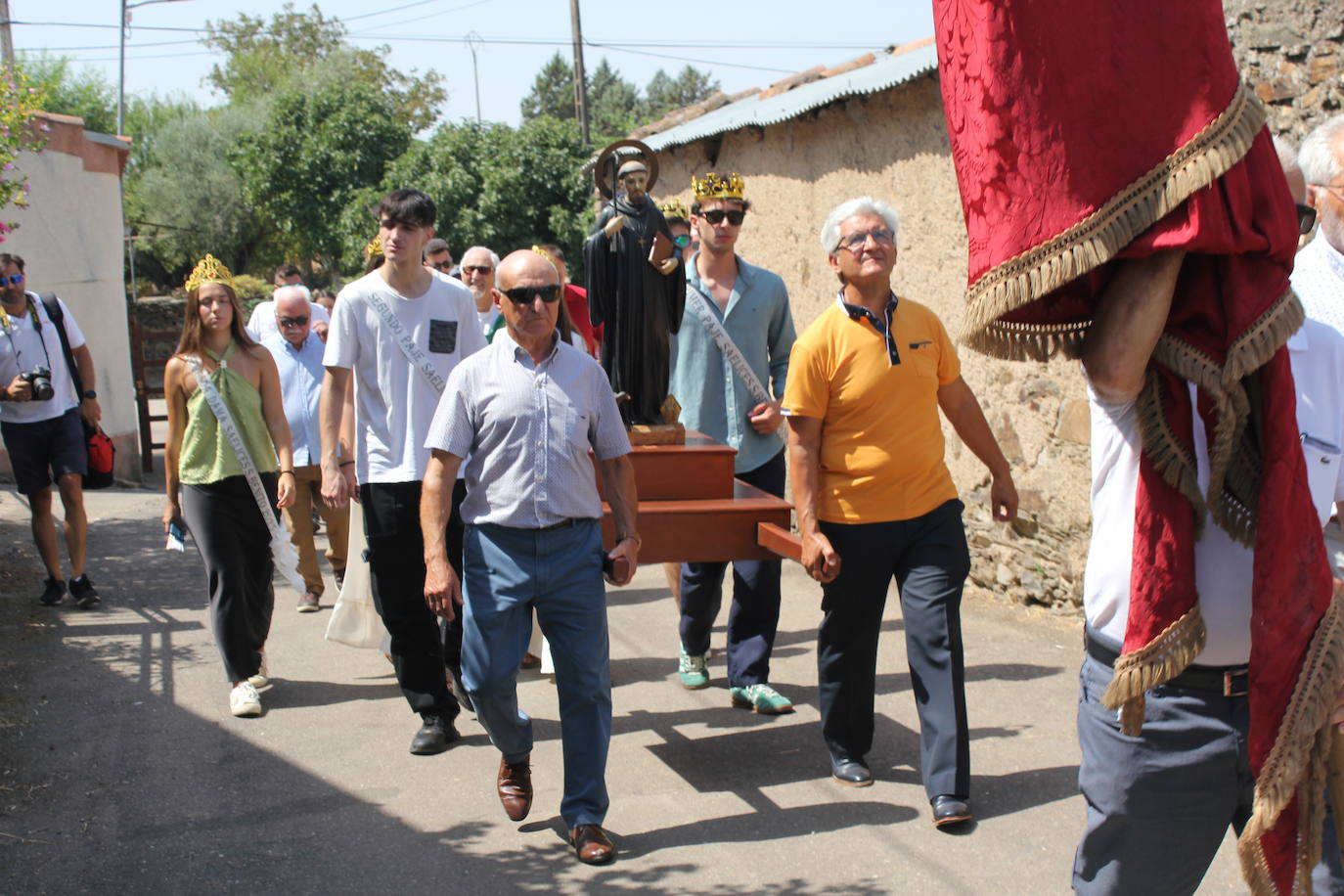 San Benito marca el cénit de las fiestas en Saelices el Chico