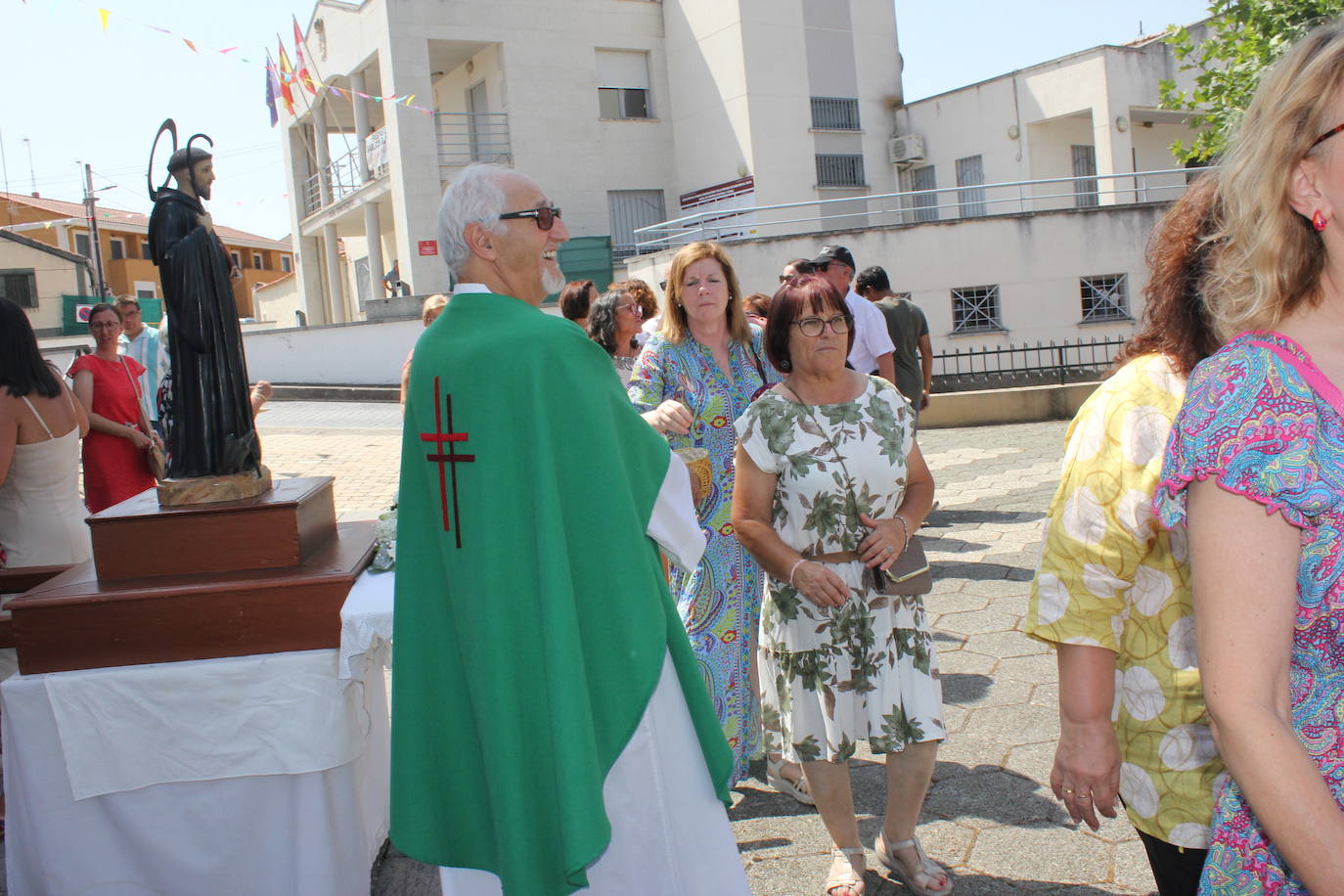 San Benito marca el cénit de las fiestas en Saelices el Chico