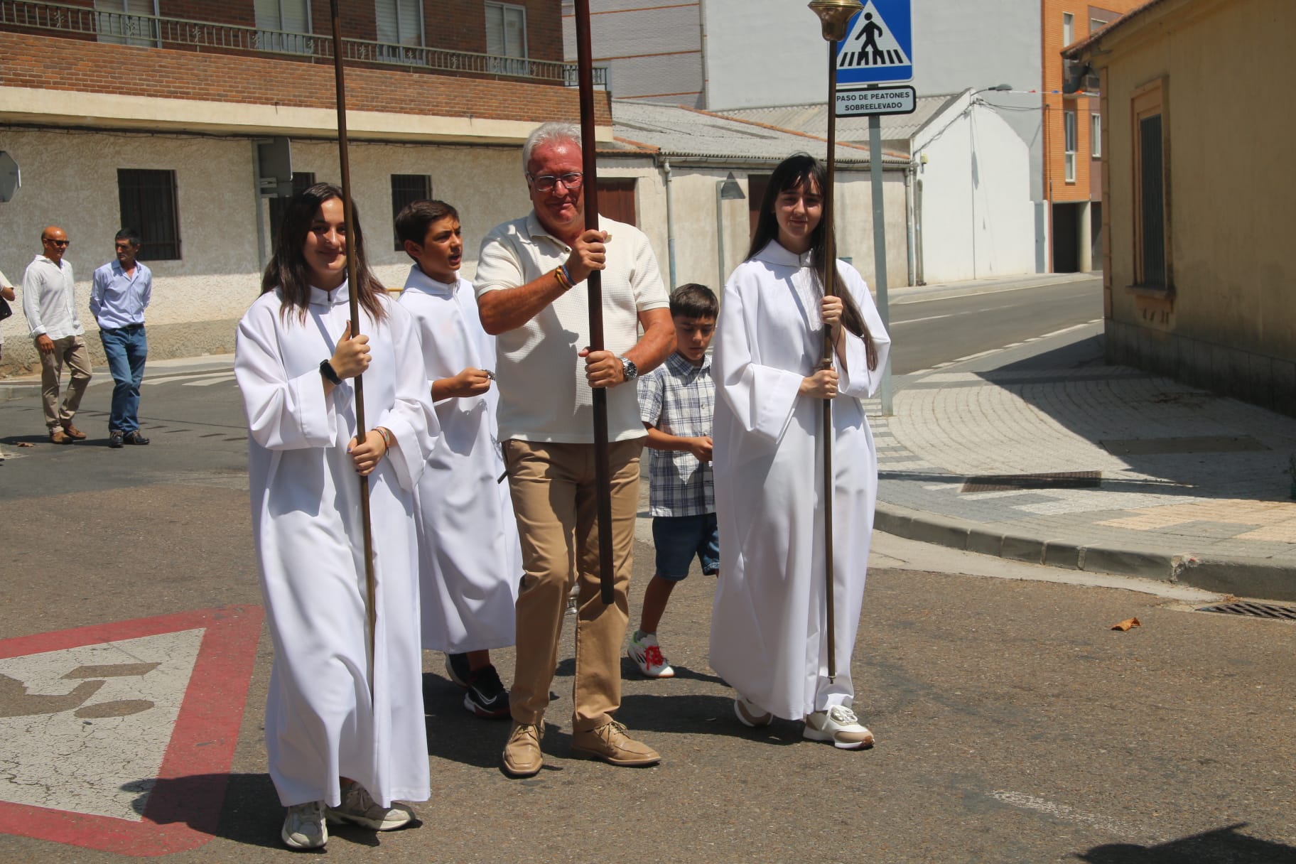 Castellanos de Moriscos arropa a su patrón