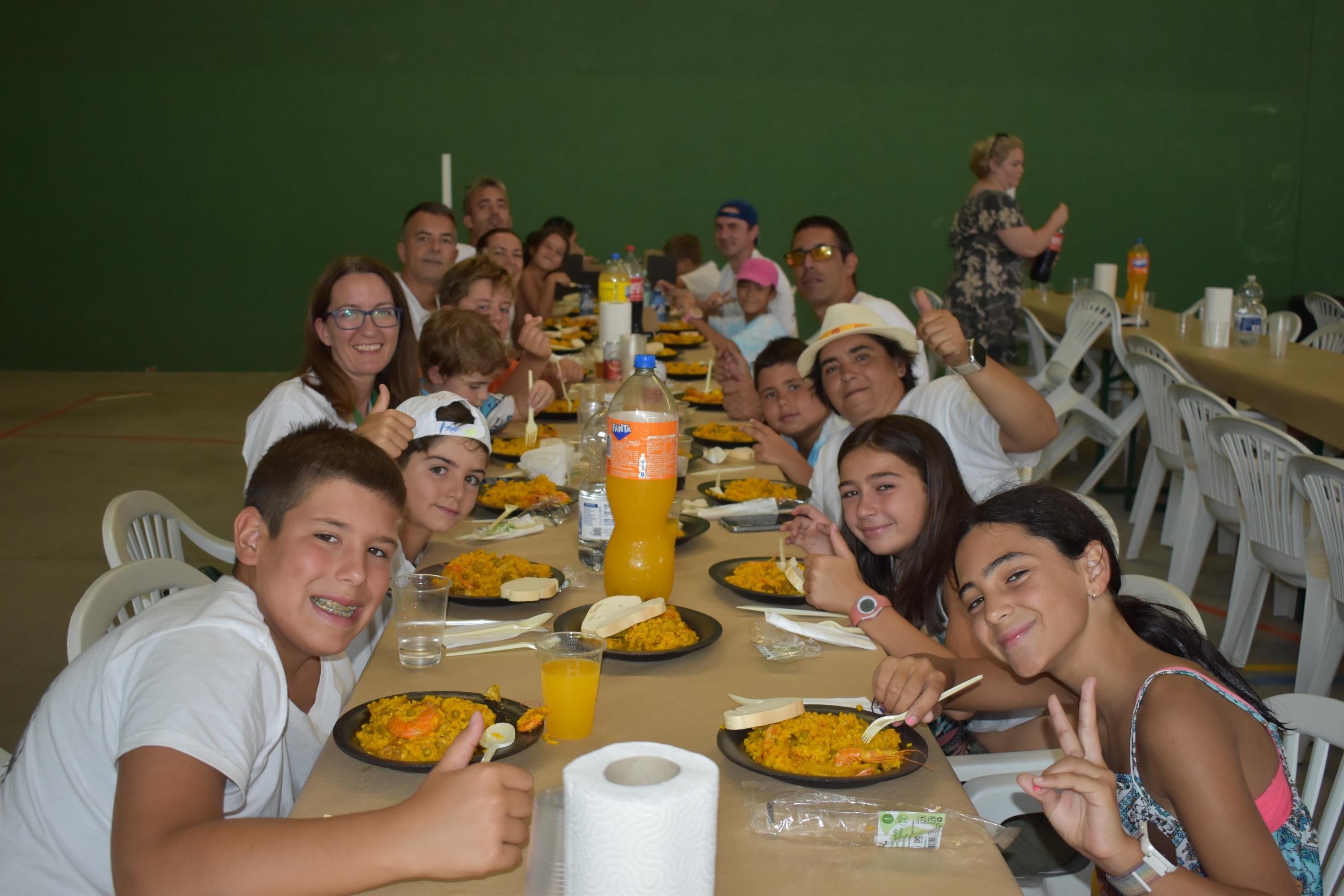 Cierre de fiestas con sabor solidario en Doñinos de Salamanca
